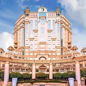 Swissotel Al Murooj Hotel Dubái